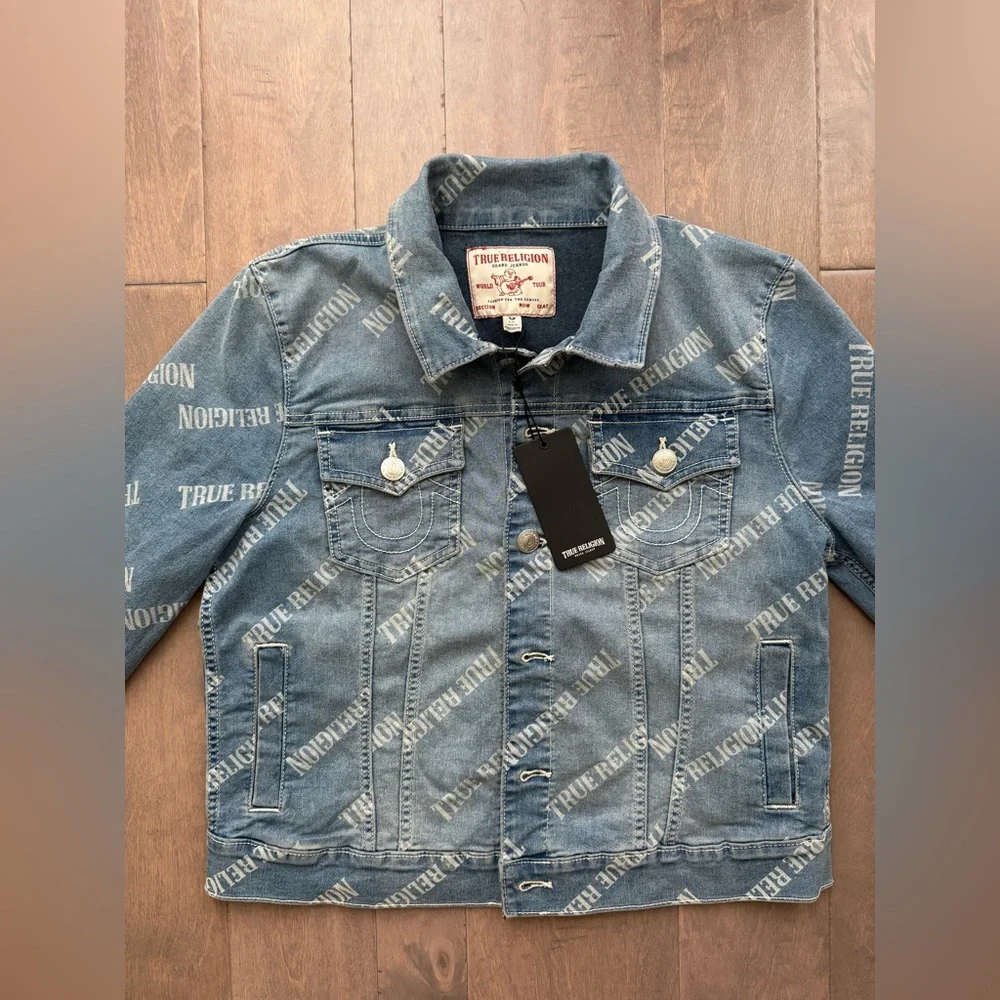 NWT True Religion Allover Logo Relaxed Trucker Jacket - Picture 6 of 16